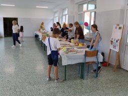 447725301921656429762306451703697985430565n